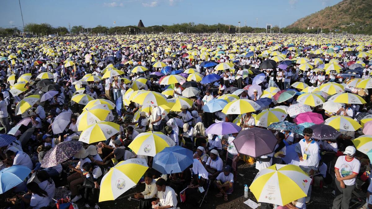 La misa del Papa Francisco en Timor Oriental congregó a 600.000 personas, casi la mitad de la población