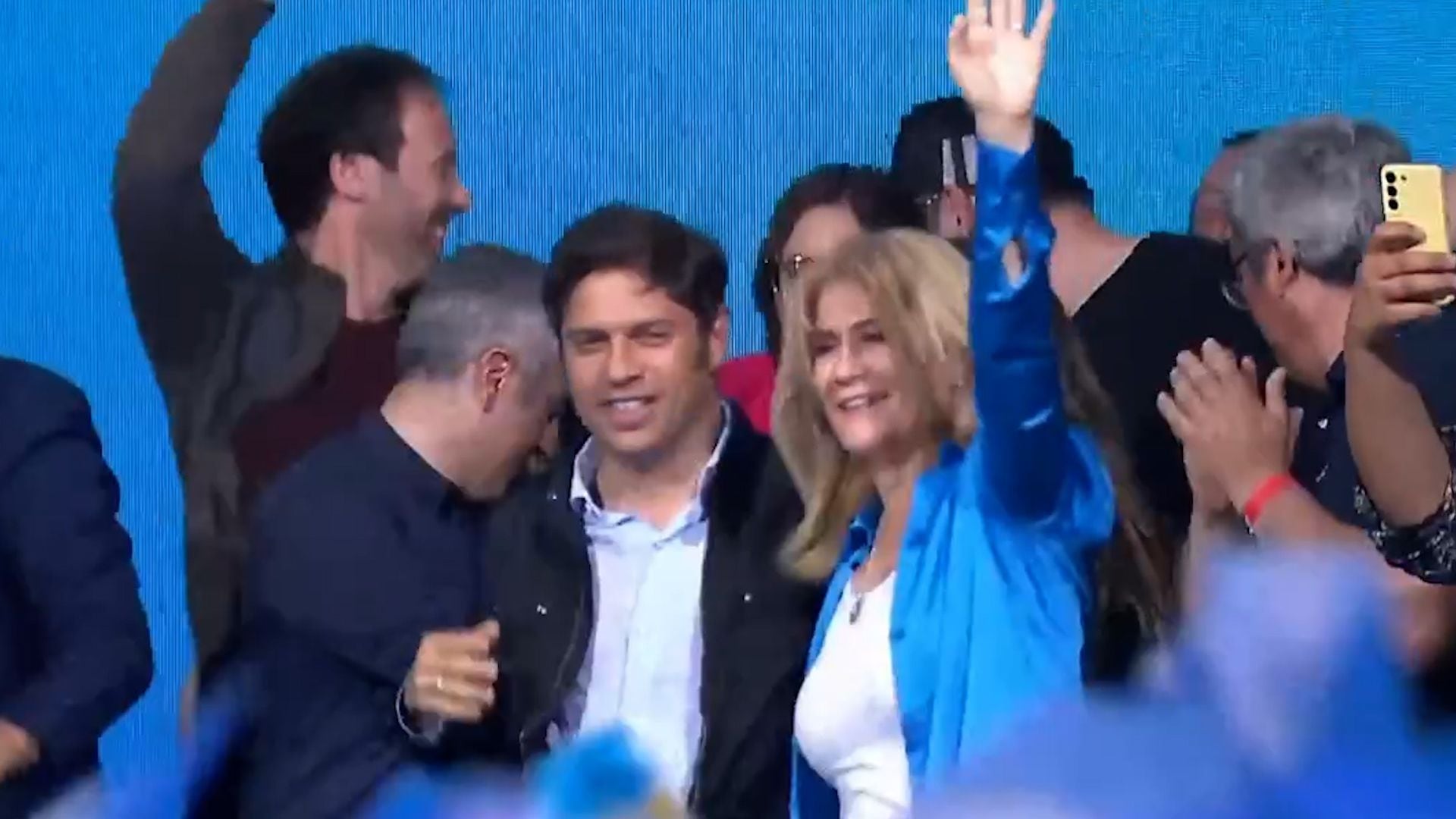 El festejo de Kicillof junto a su vice, Verónica Magario 