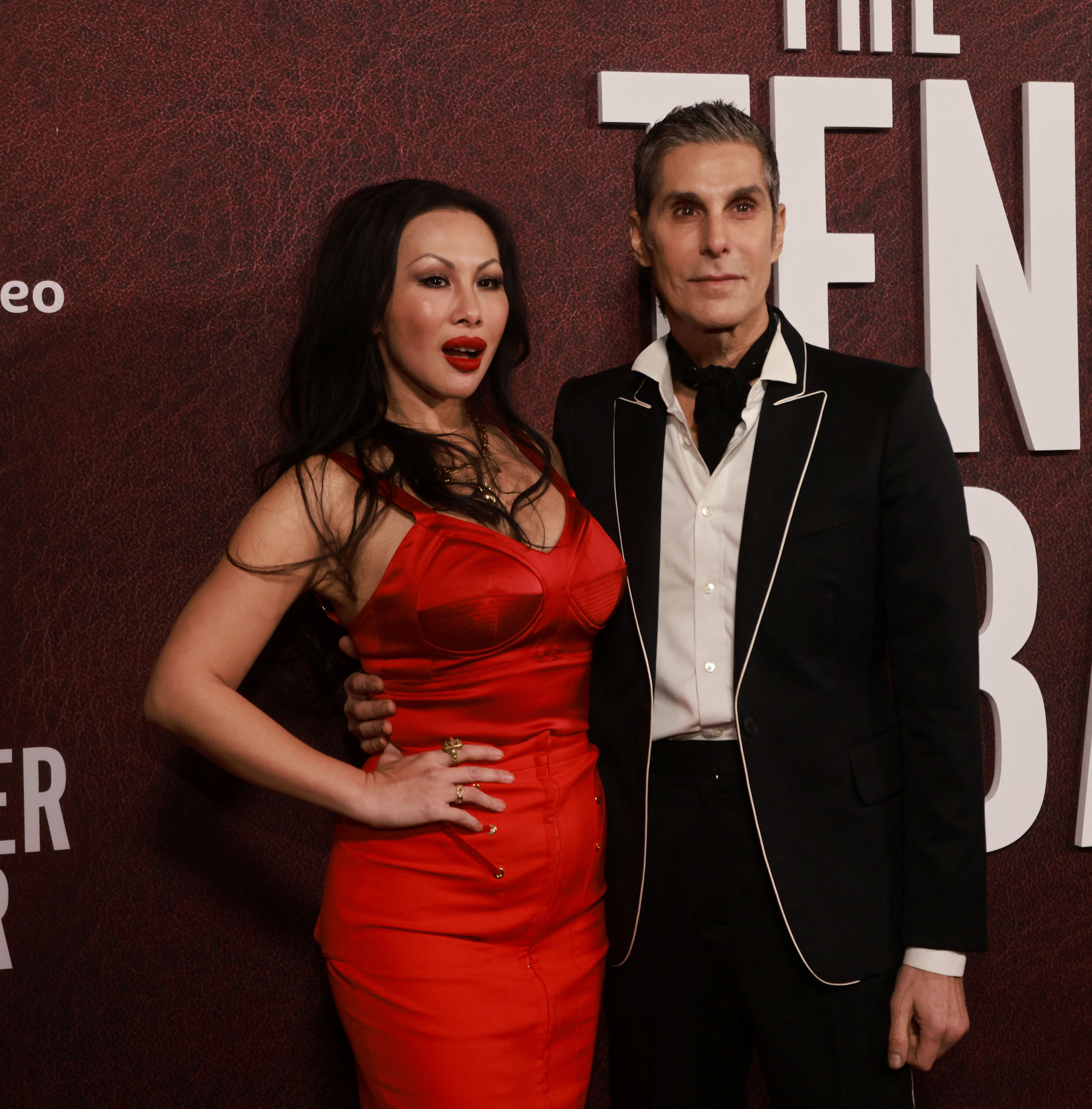 Etty Lau Farrell, esposa de Perry Farrell, culpó el volumen extremadamente alto en el escenario y problemas de salud de su esposo por el altercado (REUTERS/Aude Guerrucci)