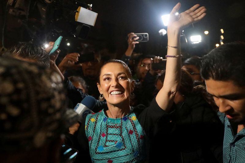 La exjefa de Gobierno de la CDMX, Claudia Sheinbaum a su llegada para recibir el bastón de mando ceremonial de manos del presidente de México, Andrés Manuel López Obrador. (Foto: Reuters)