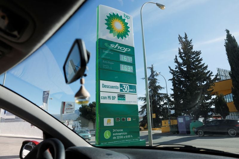 FOTO DE ARCHIVO. Una gasolinera BP en Ronda, Andalucía, España. 27 de diciembre de 2022. (REUTERS/Jon Nazca)