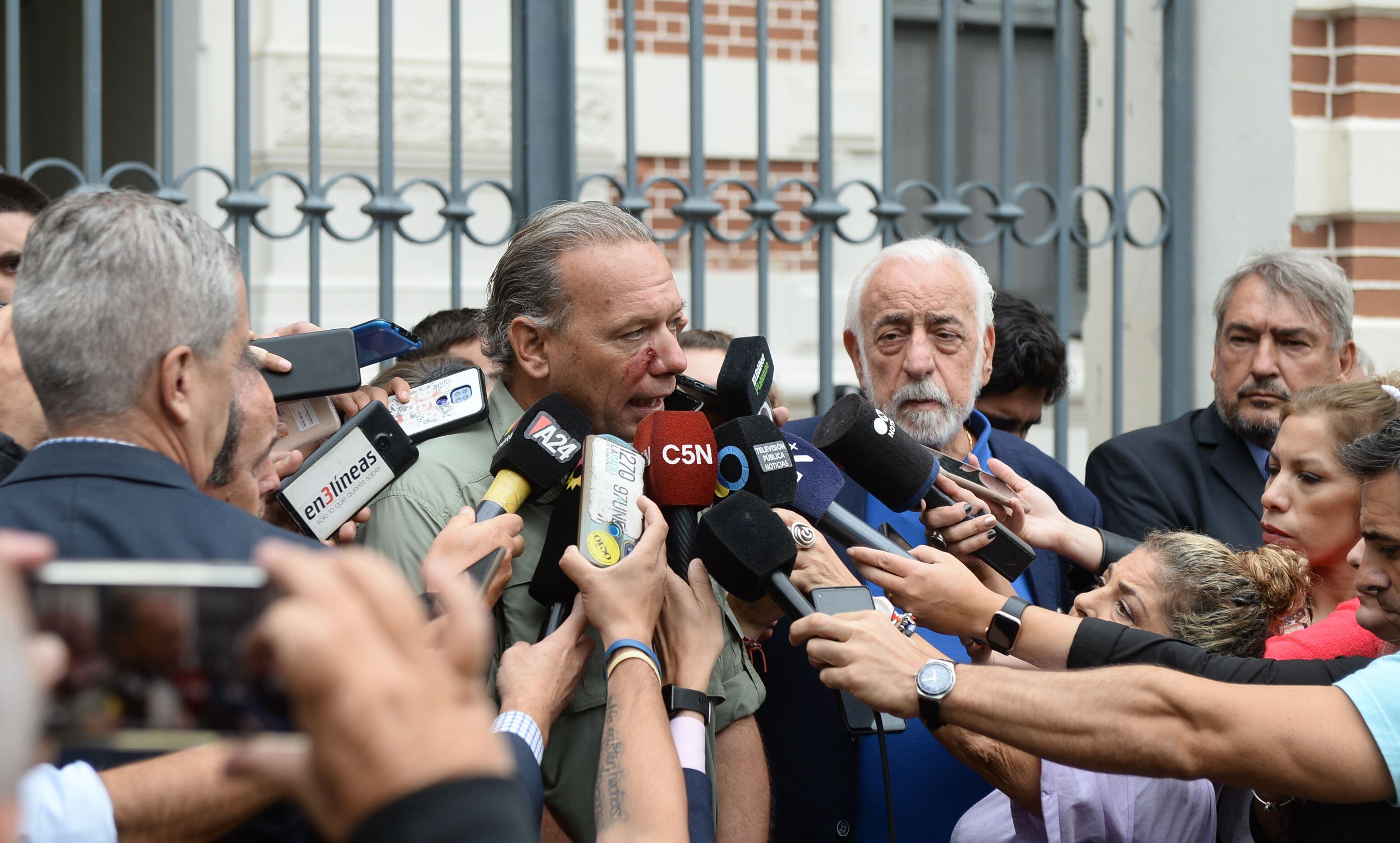 Berni en gobernación despues de la reunion con Kicillof