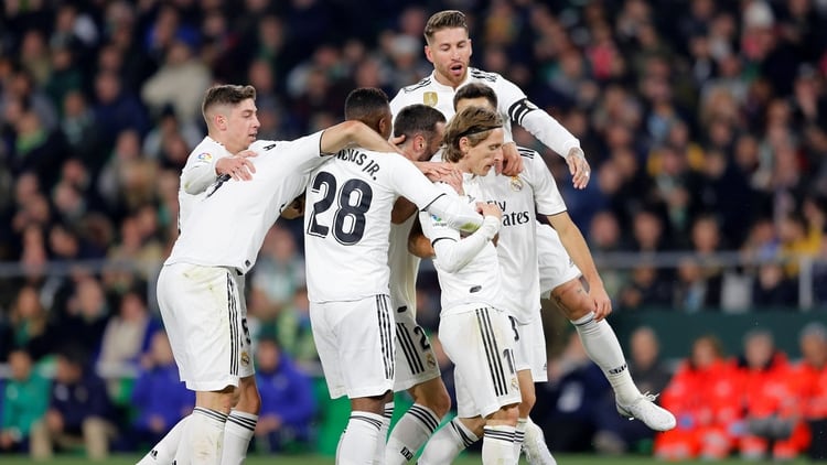 El Real Madrid se aferró al triunfo como visitante: ganó por primera vez en liga española en 2019 (REUTERS/Marcelo Del Pozo)
