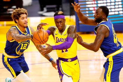 Los Lakers se impusieron en el duelo contra los Warriors por 128-97
