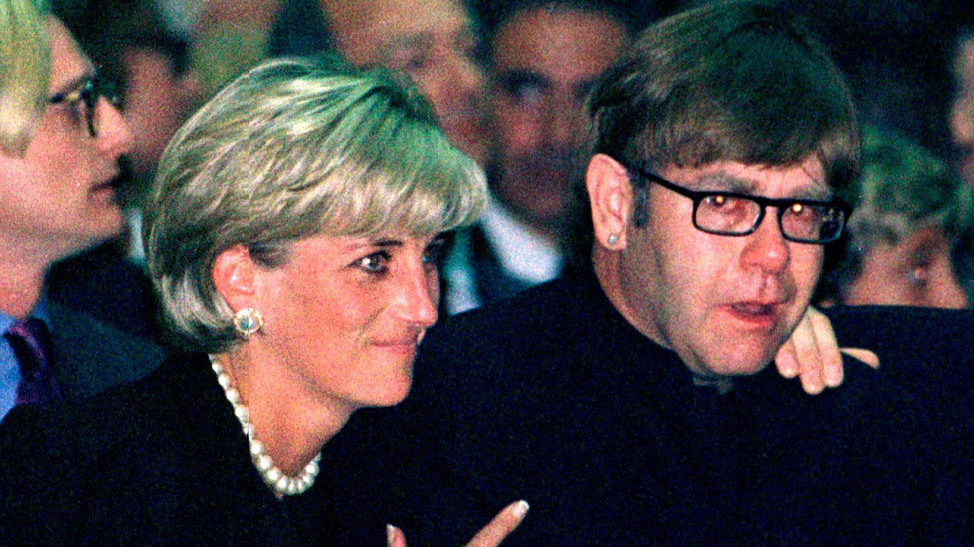 A 25 años de la despedida de Elton John a Lady Di: el tema que emocionó a  todos y la fortuna dilapidada - Infobae