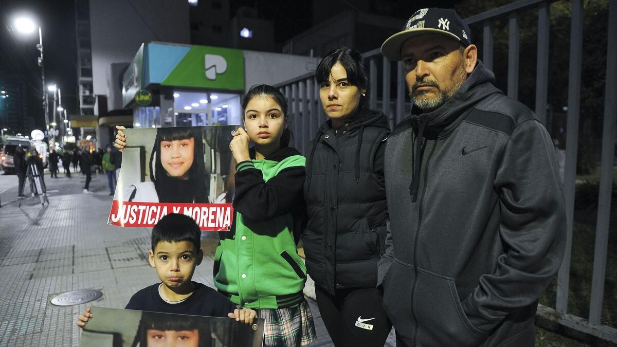 Varias familias se reunieron en una caravana espontánea para pedir justicia por Morena (Foto: Cris Sille/Télam)