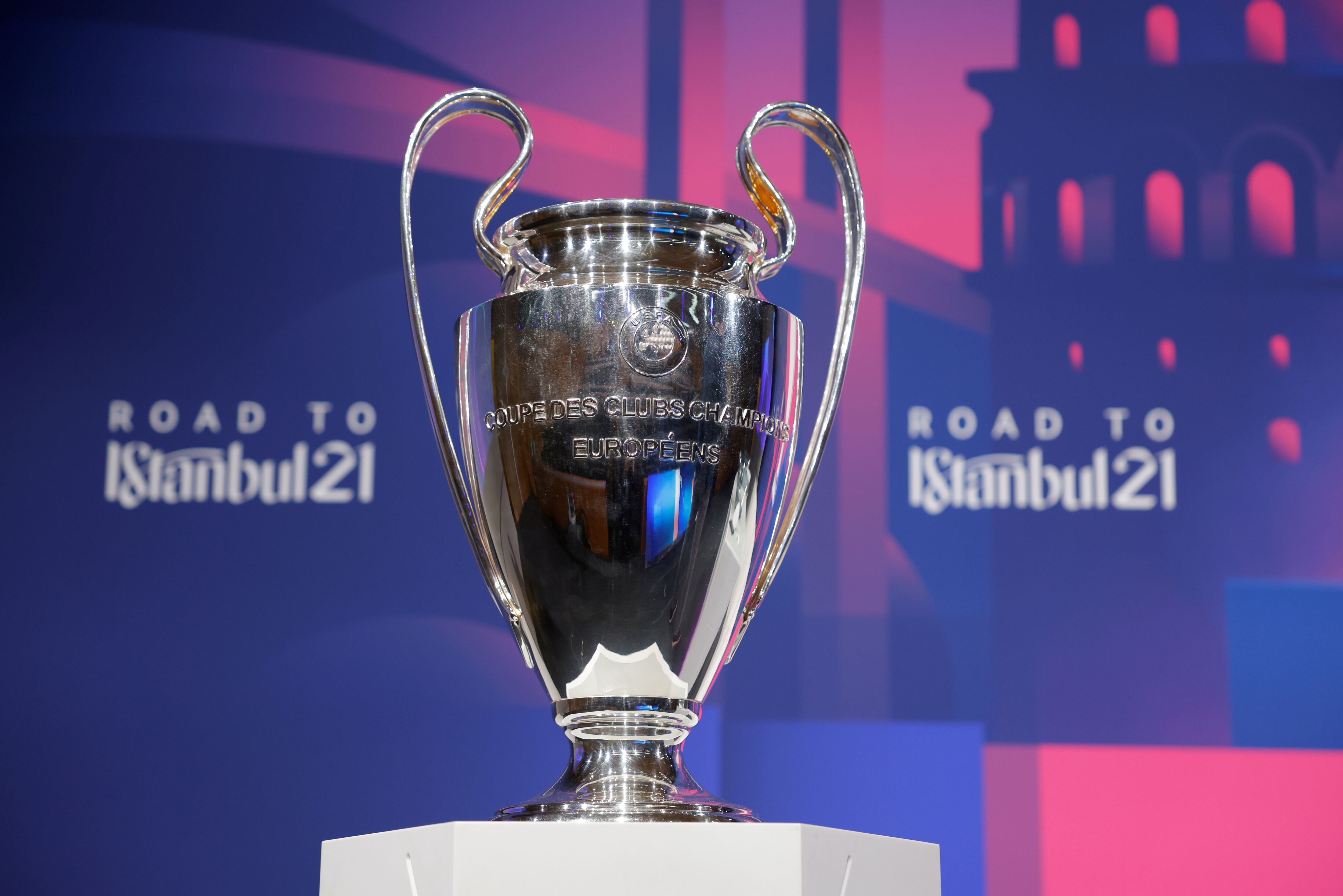 La UEFA cambia el formato de la Champions