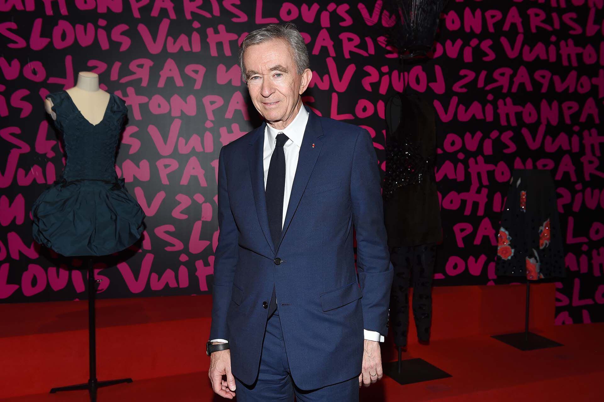 Con 75 años, Bernard Arnault tiene una fortuna valorada en más de USD 240.000 millones, según Forbes