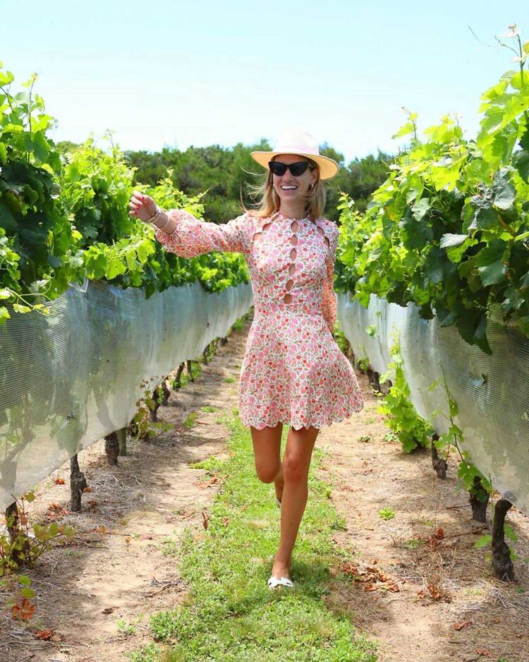 El estampado floreado en vestido con mangas largas (@angelitalc)