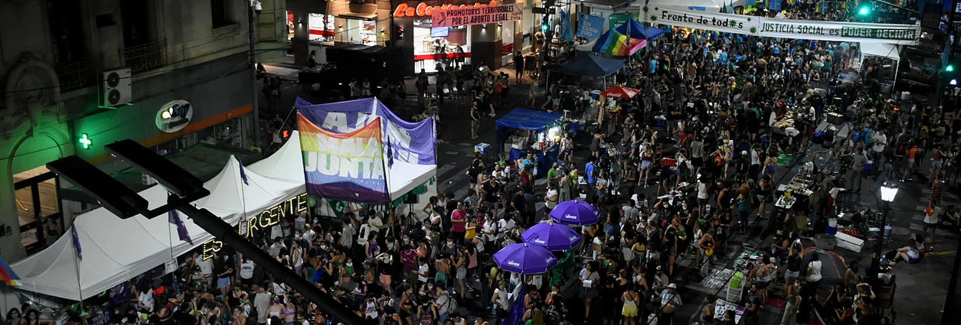 Una multitud en las inmediaciones del Congreso