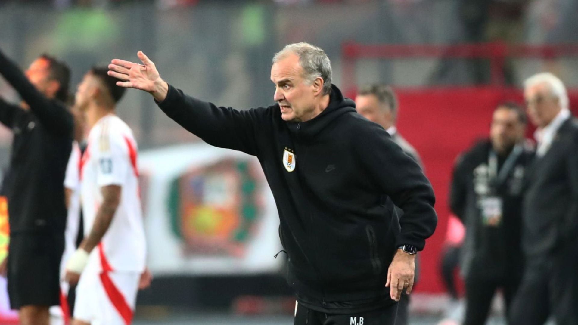 Marcelo Bielsa aceptó su culpa de la caída de Uruguay ante Perú por las Eliminatorias 2026 - Créditos: Getty Images.