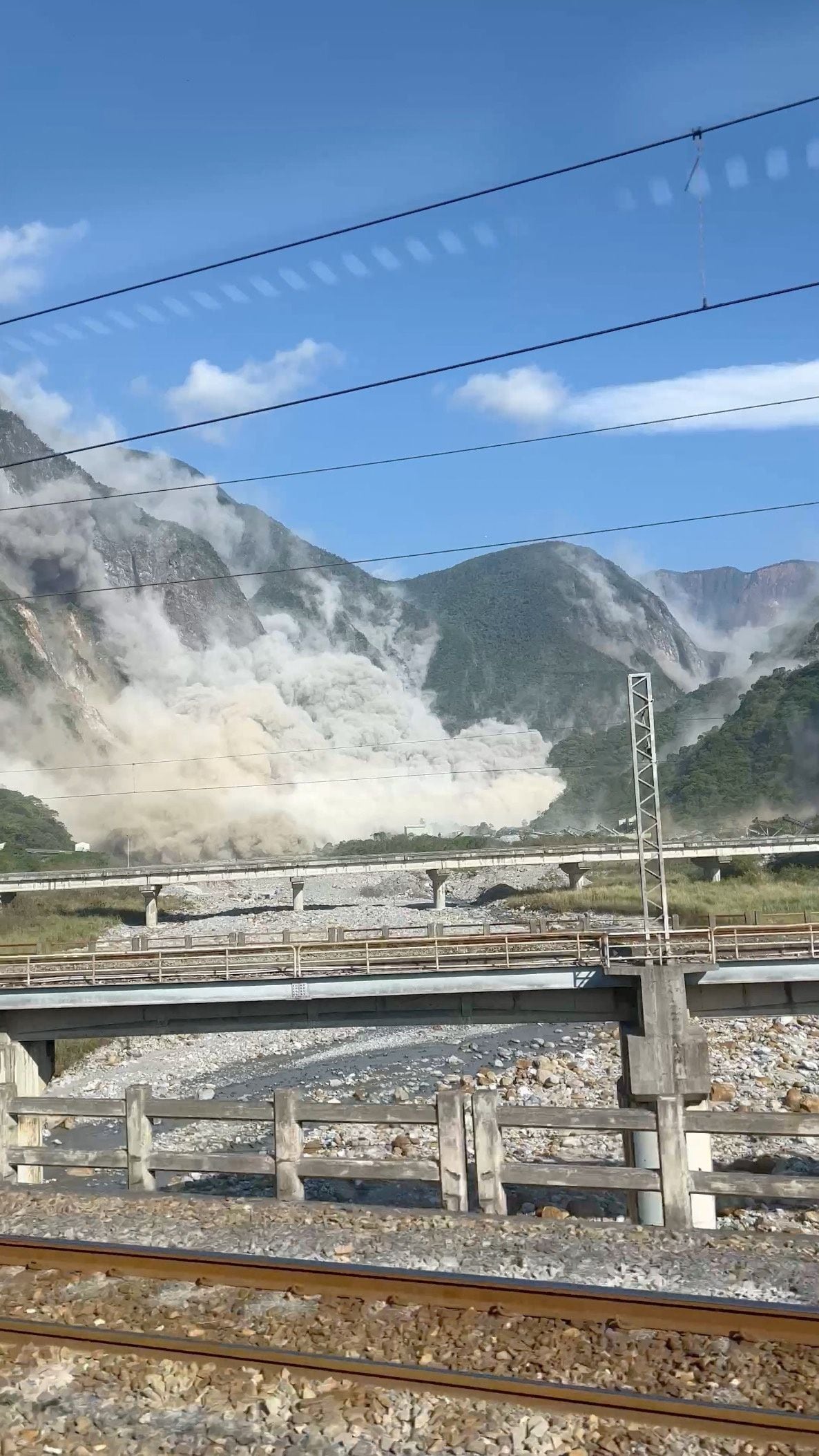 Autoridades de Taiwán, Japón y Filipinas emitieron alertas de tsunami para sus regiones costeras, aunque la amenaza fue rebajada, indicó el Centro de Alerta de Tsunamis del Pacífico. (REUTERS)