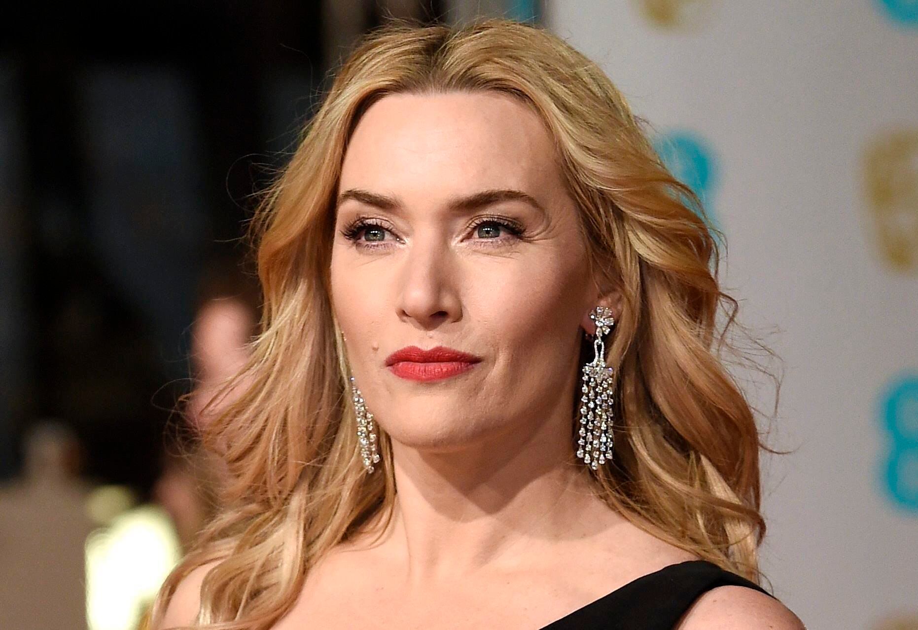 En el 2012, la Reina Isabel II le concedió a Winslet el honor de Comendadora de la Orden del Imperio Británico por “los servicios prestados al teatro” (EFE/Facundo Arrizabalaga)
