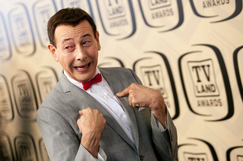 FOTO DE ARCHIVO. Paul Reubens 'Pee-wee Herman' llega para el décimo aniversario de los TV Land Awards en Lexington Avenue Armory en Nueva York, EEUU, el 14 de abril de 2012. REUTERS/Andrew Kelly