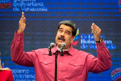 El presidente venezolano, Nicolás Maduro, pronuncia un discurso tras la votación en Caracas (Venezuela) el 6 de diciembre de 2020.  EFE / Rayner Peña