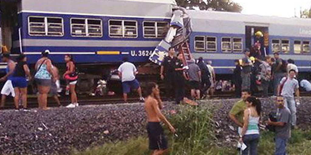 Ferrocarril Midland - San Martín (Burzaco): Dio el golpe y prácticamente se  aseguró la permanecía