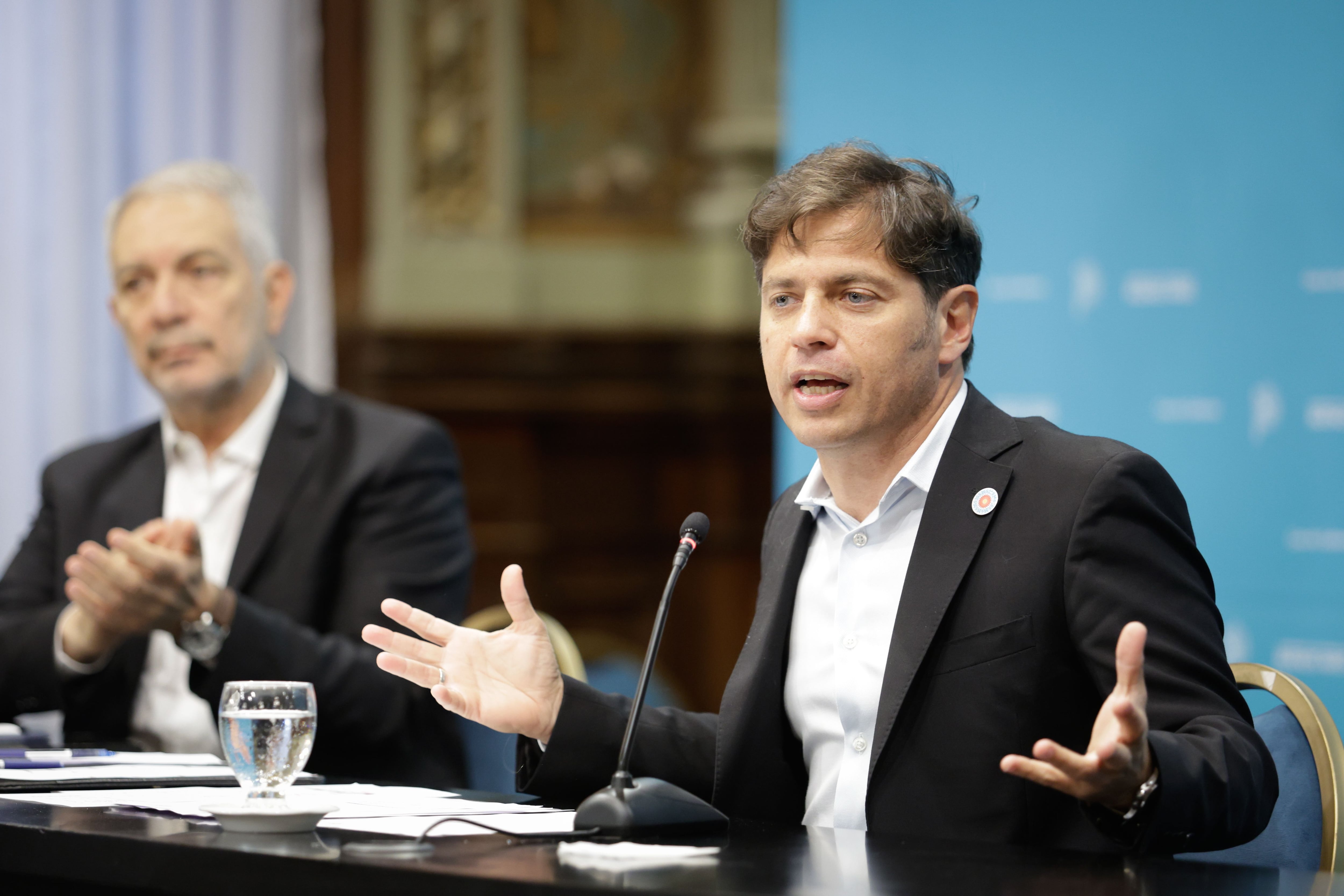 Axel Kicillof inaugurará una unidad básica en homenaje a Raúl Alfonsín y la  UCR lo acusó de “apropiación” - Infobae