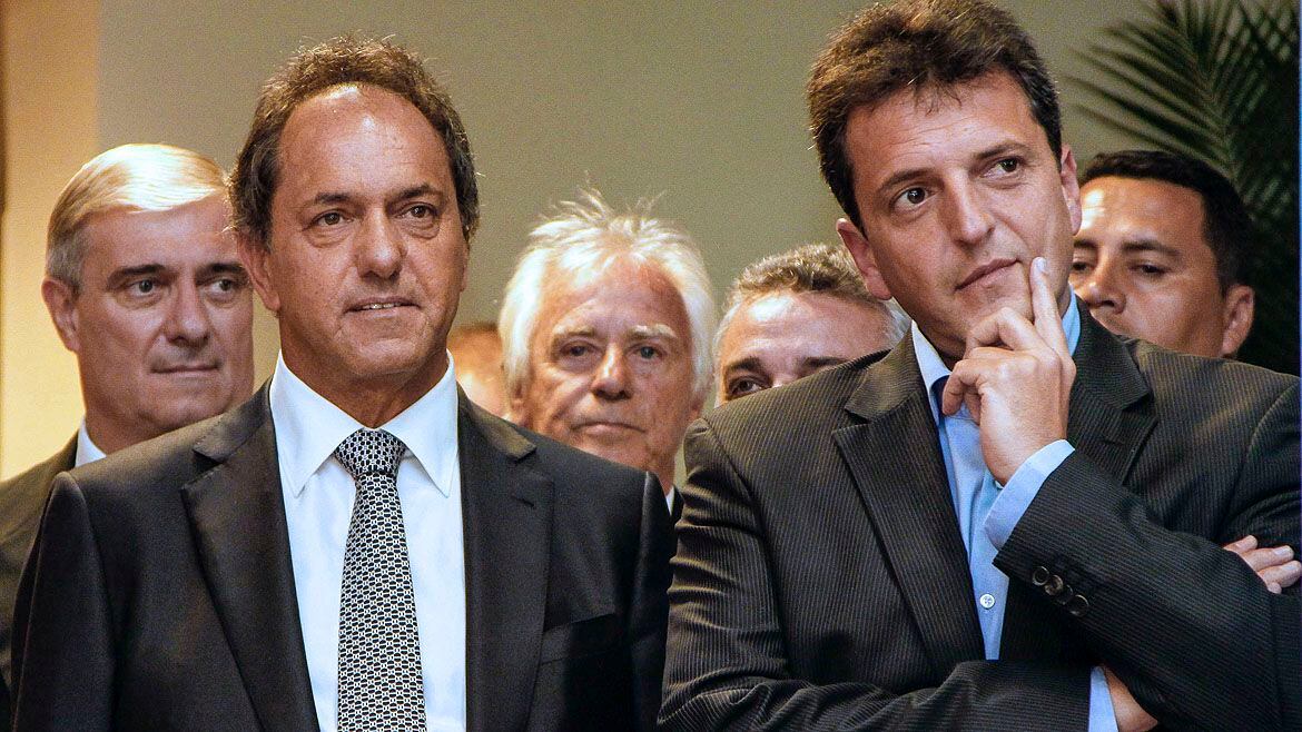 Daniel Scioli junto a Sergio Massa