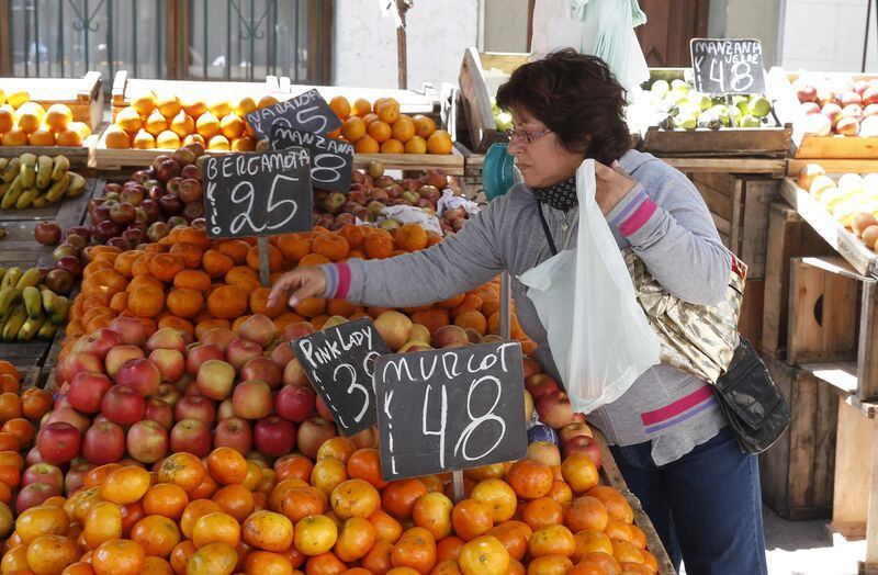 En abril hubo un fuerte aumento en el precio de las frutas y verduras (REUTERS/Andres Stapff)