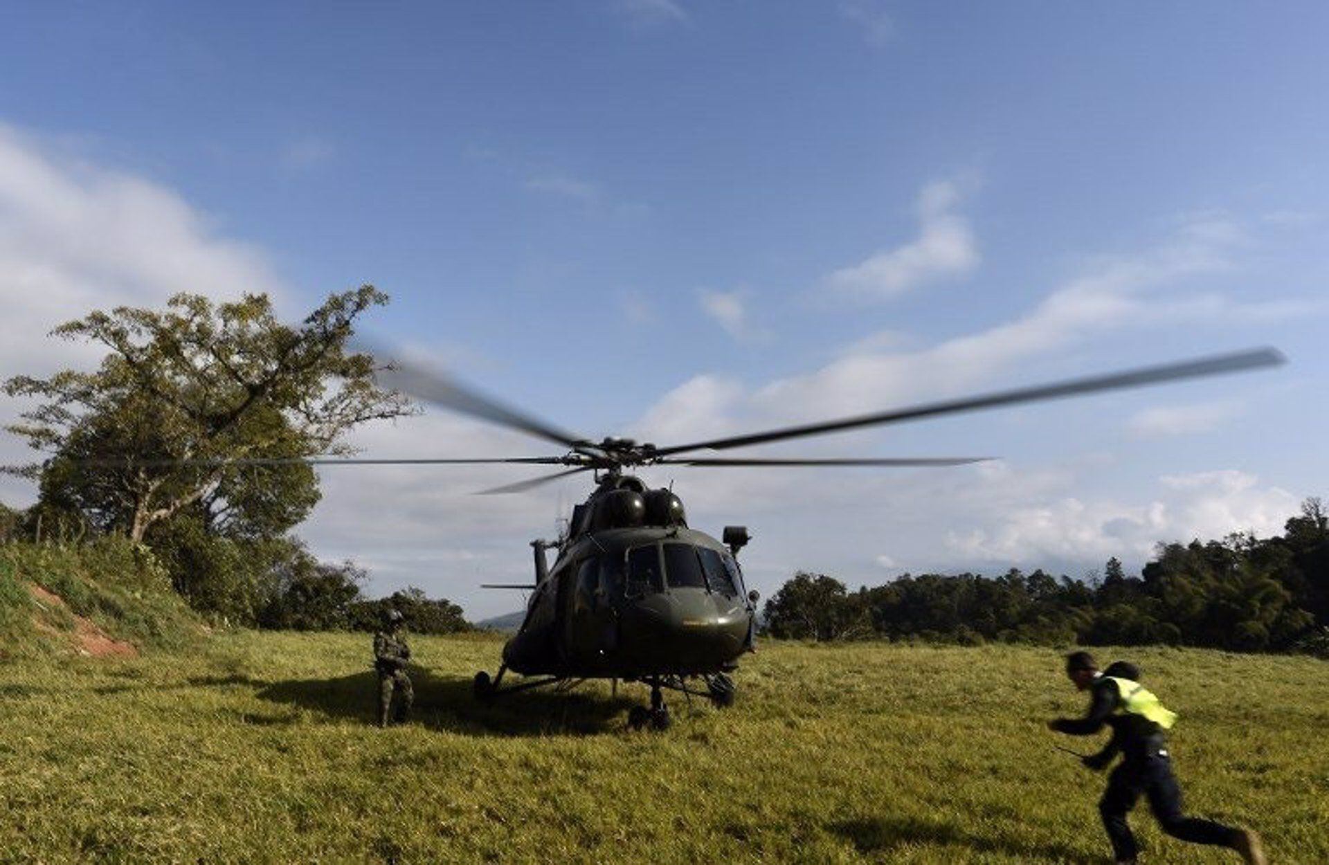 Intentaron sobornar con 700 millones de pesos al general Díaz, viceministro de Defensa, para aceptar compra innecesaria de tres helicópteros - crédito Fuerzas Armadas