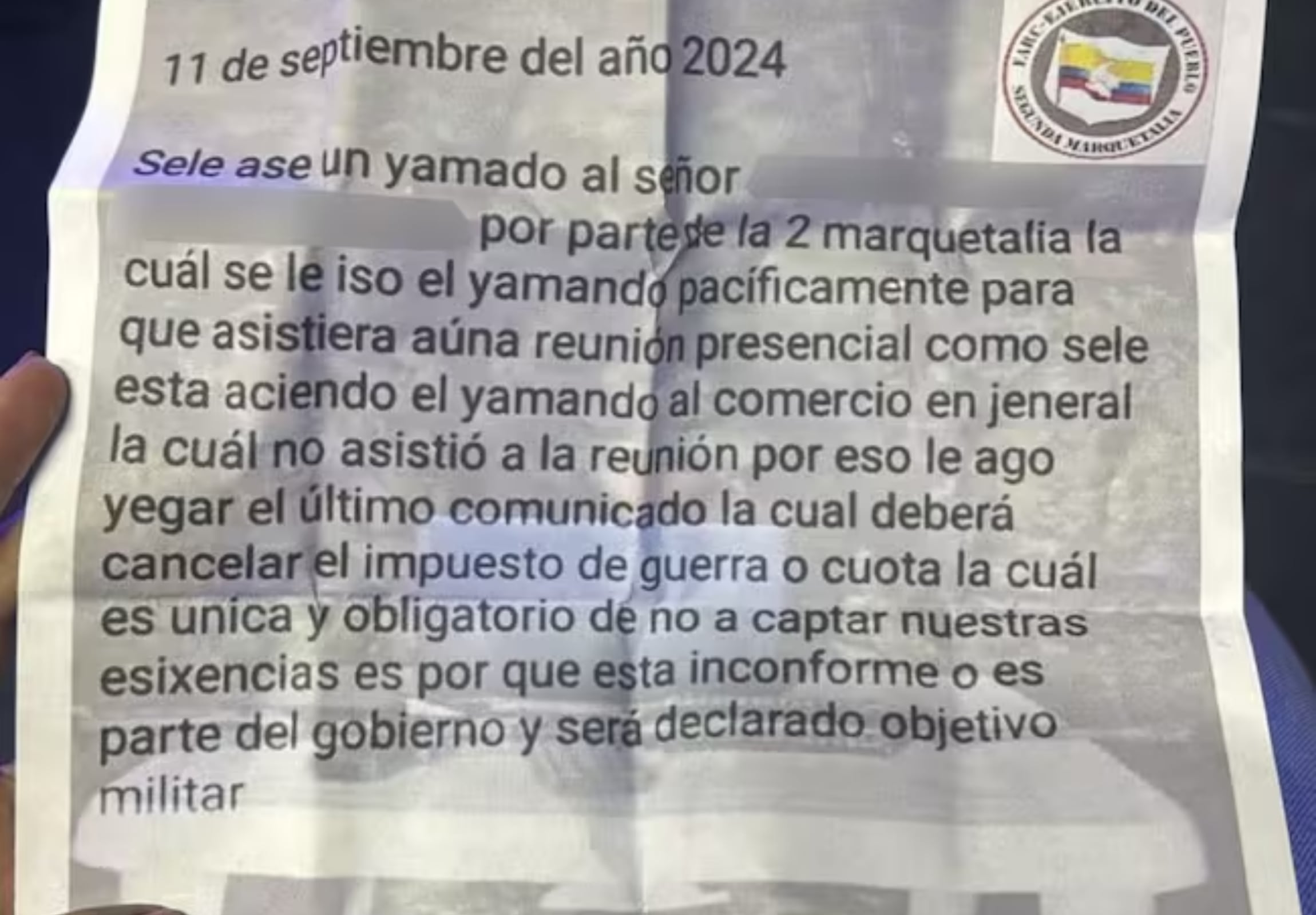 El panfleto lo entregaban a cada uno de los comerciantes - crédito Gaula Militar