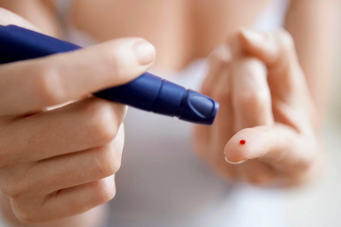 Federación Mexicana de Diabetes, A.C. - Existe una manera de medir  continuamente los niveles de glucosa sin pinchar los dedos ☝🏼 ¡Parece  increíble pero así es! 😲 FreeStyle Libre 🦋 es un