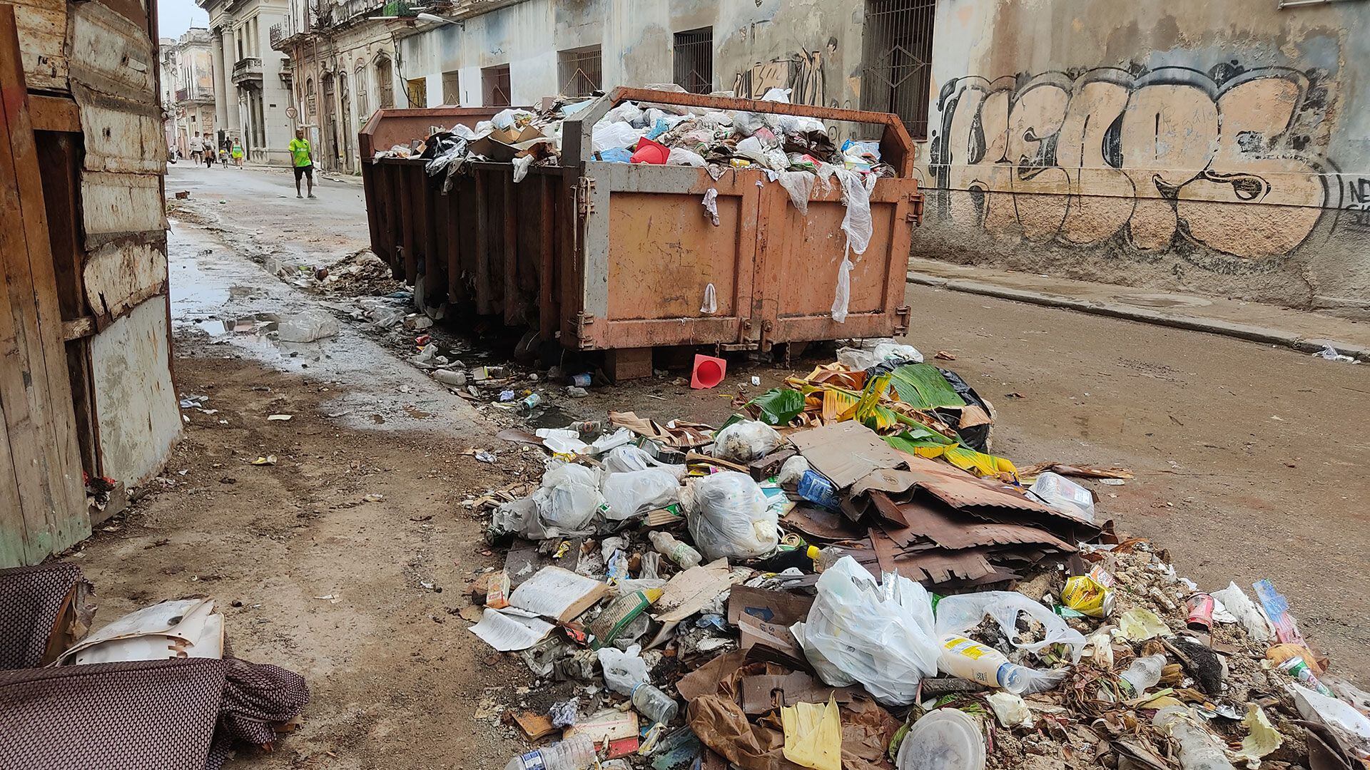 Acumulación de basura en La Habana