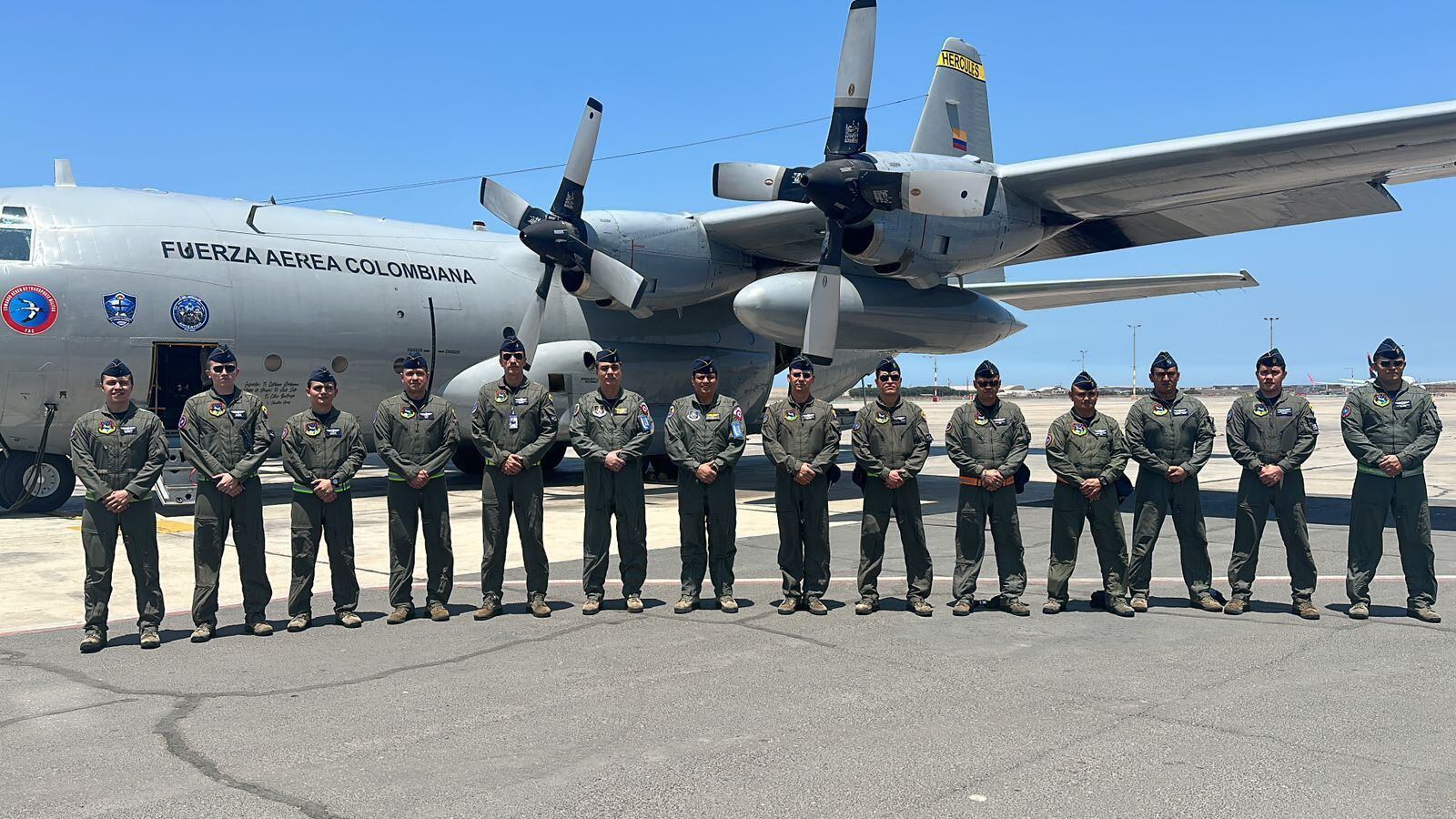 Aeronave de la FAC aterrizó en Perú Gracias al Sistema de Cooperación entre las Fuerzas Aéreas Americanas - crédito @FuerzaAereaCol