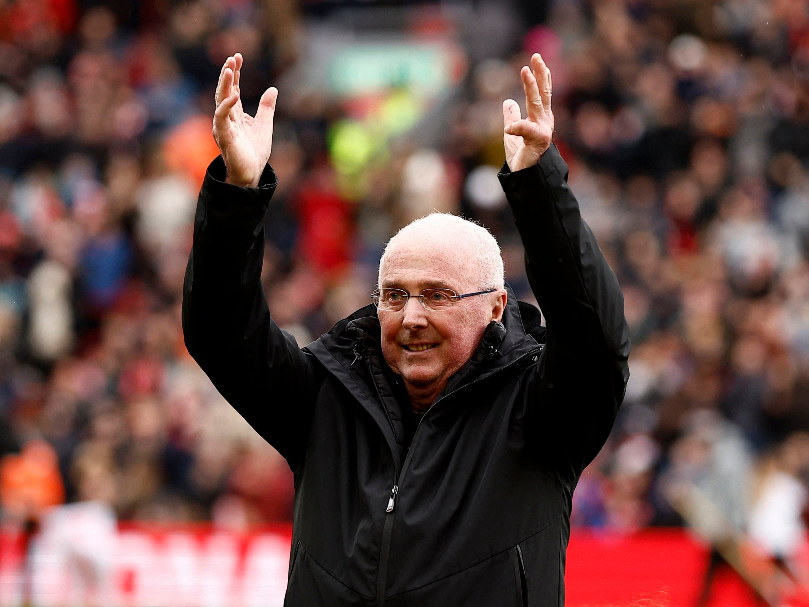 Brazos en alto, emoción profunda para Sven-Göran Eriksson (Reuters/Jason Cairnduff)