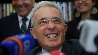 Duros Cuestionamientos A La Fiscalia Por Preclusion Del Caso De Alvaro Uribe Infobae