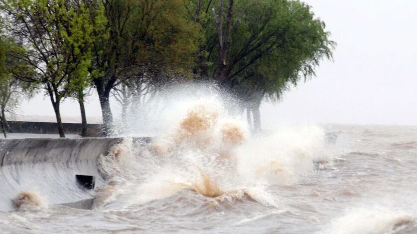 Emiten alertas por crecidas en el Río de la Plata y la Costa Atlántica