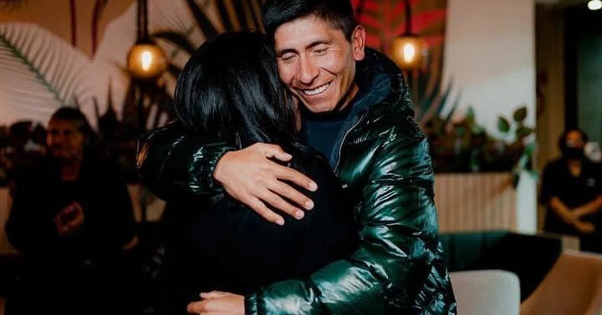 Nairo Quintana ha postato nuove e romantiche foto della sua proposta di matrimonio alla futura moglie