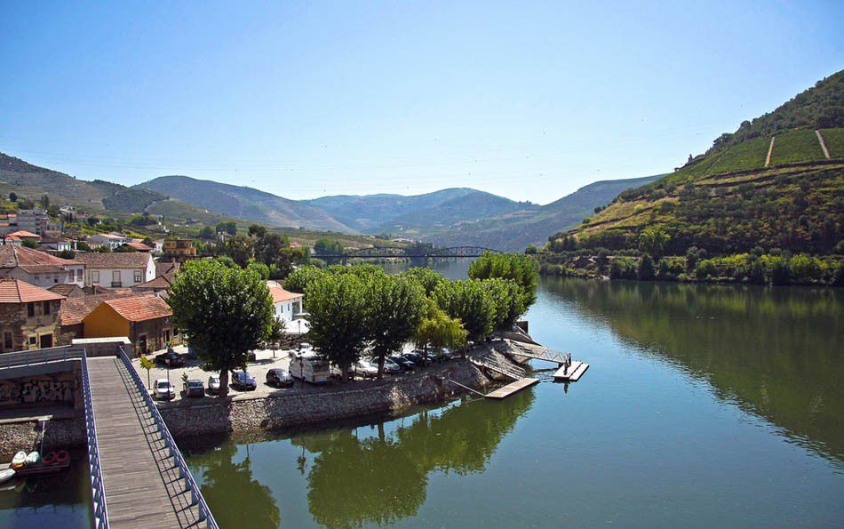 Pinhão, Portugal (Turismo de Portugal).