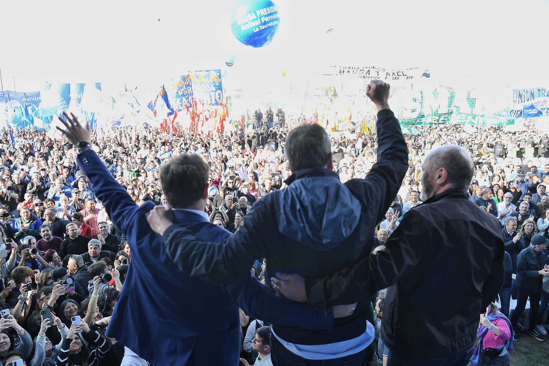 Acto Unión por la Patria en Ensenada Sergio Massa Axel Kicillof