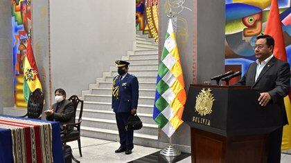 Luis Arce led the oath ceremony (AIZAR RALDES / AFP)