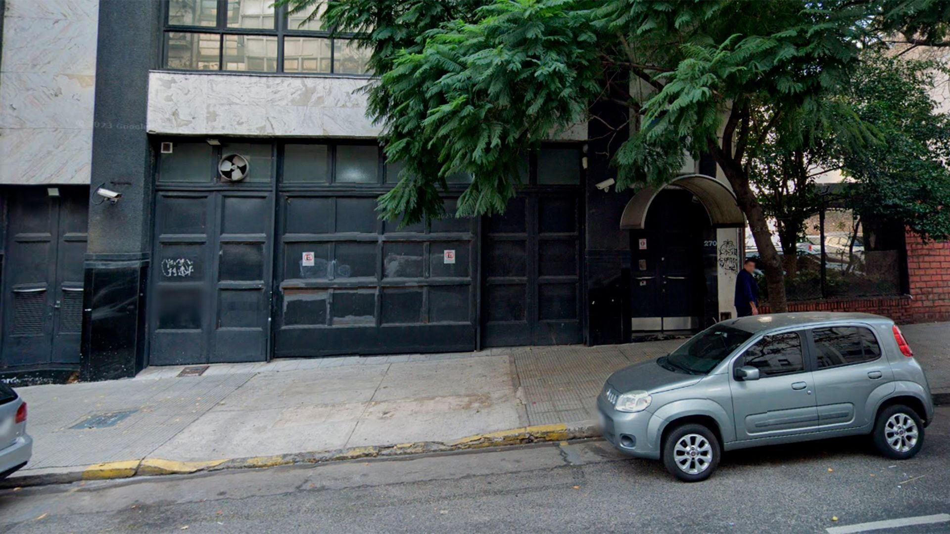 Belgrano 270 donde funcionó la radio Rock & Pop (Google Street View)
