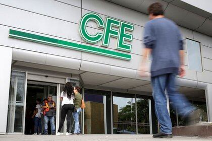Confirman que la CFE no sufrió daños por el apagón (Foto: Ruters / Daniel Becerril)