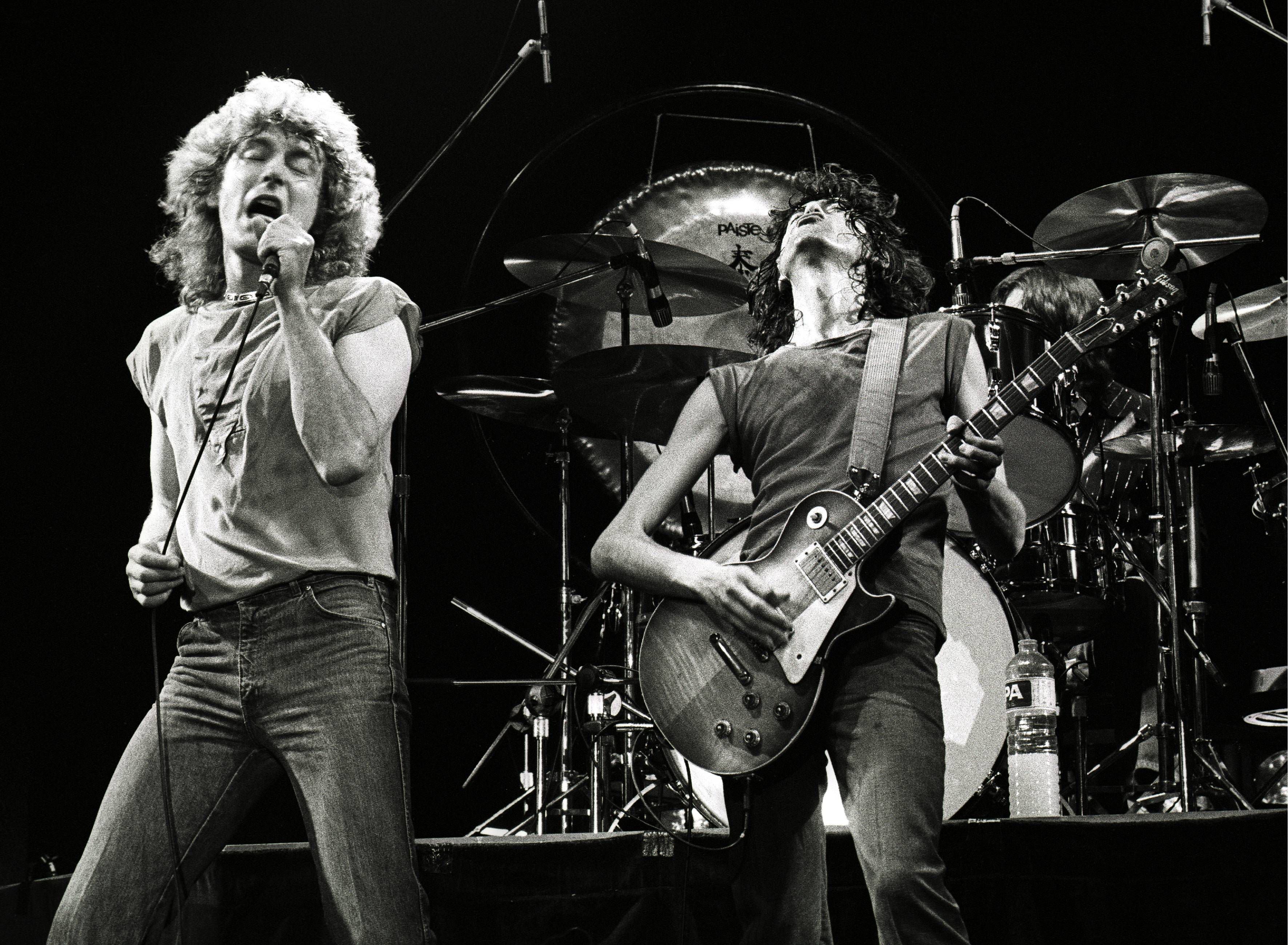 Robert Plant, Jimmy Page y John Bonham en el escenario  (Photo by Rob Verhorst/Redferns)