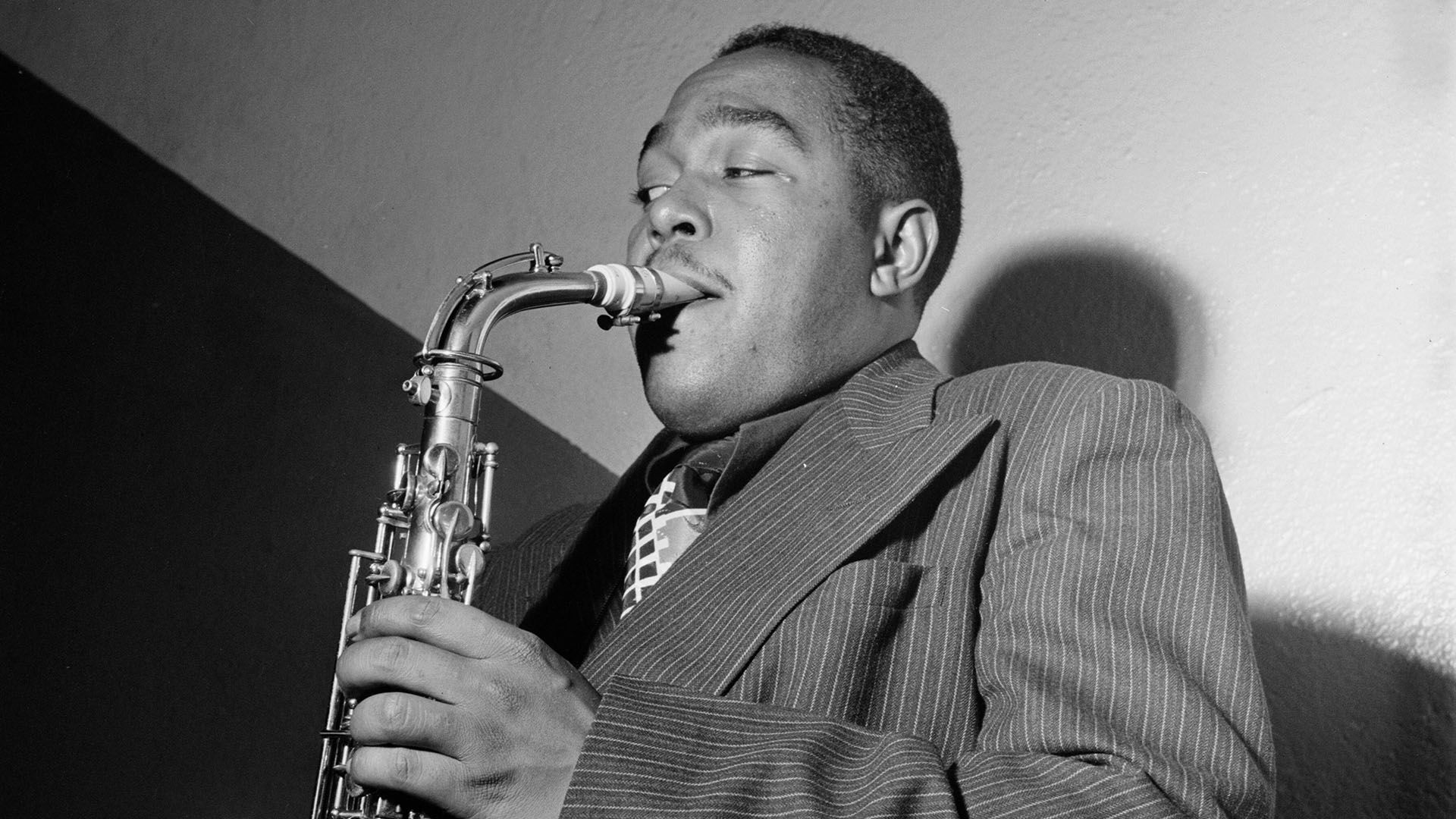 Charlie Parker en vivo en el Carnegie Hall de Nueva York, circa 1947 (Foto: Grosby)