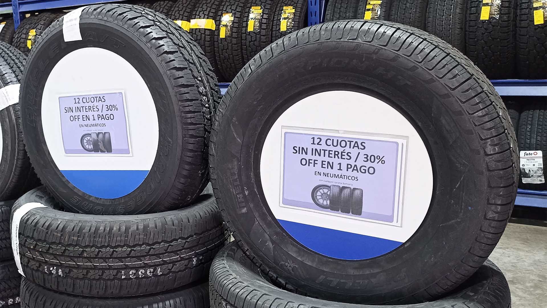 Además del aumento, algunas grandes cadenas de gomerías han suspendido las cuotas sin interés para la venta de neumáticos