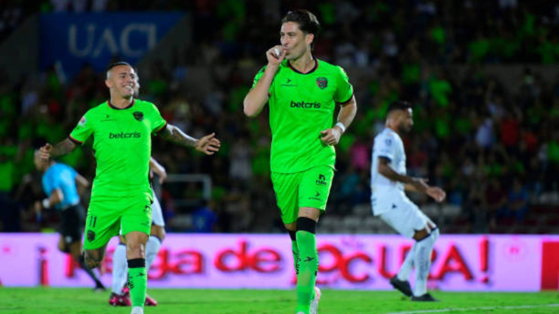 Santiago Ormeño marcó en la Liga MX casi un año después, ahora con la camiseta de FC Juárez. (Getty)