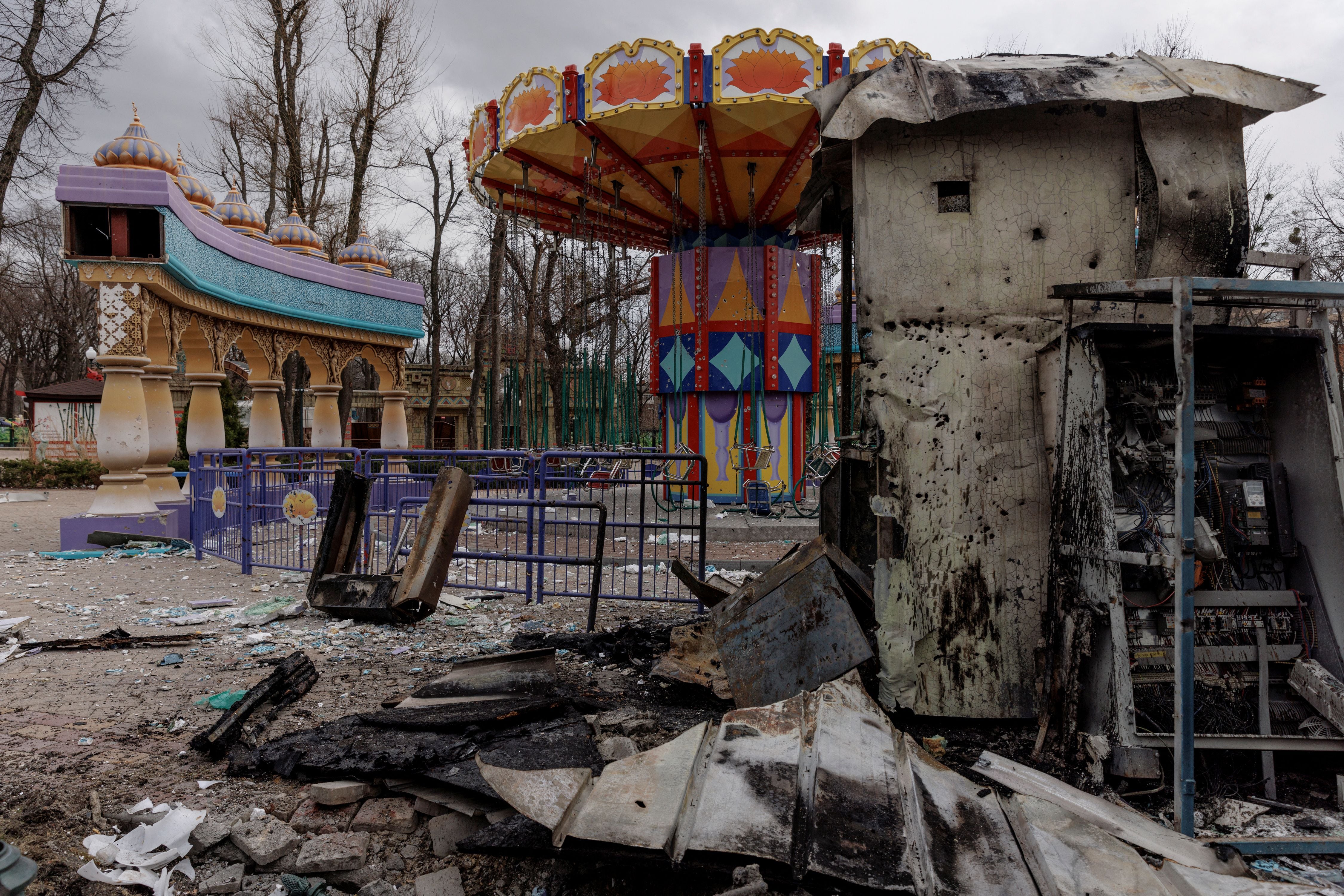 Шокирующие показания женщины, изнасилованной российским солдатом в  Харькове: «Все время он направлял на меня пистолет» - Infobae