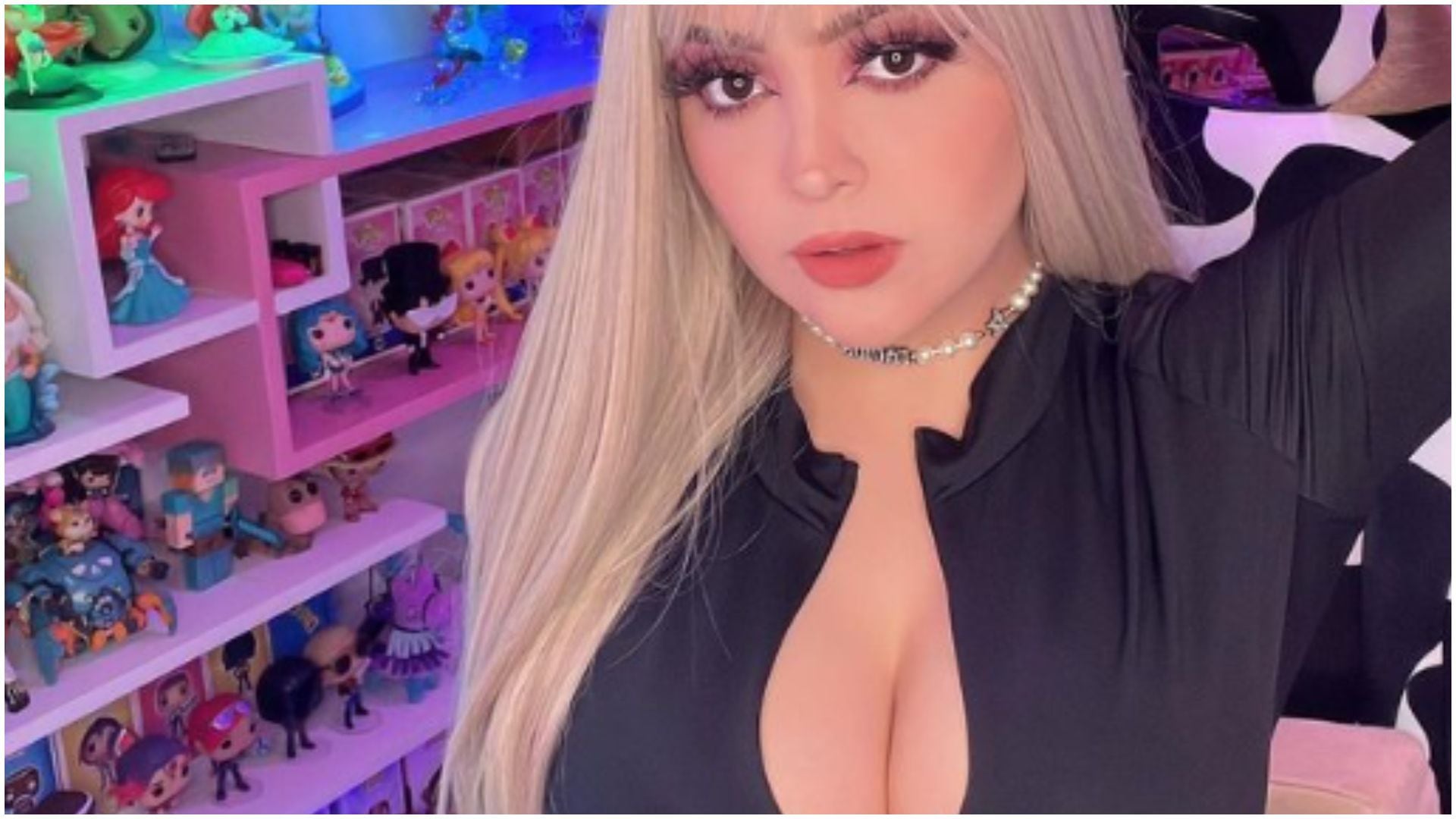 Critican a Ari Gameplays por subir polémica foto tras muerte de la hermana  de Juan Guarnizo: “No te importa tu marido” - Infobae