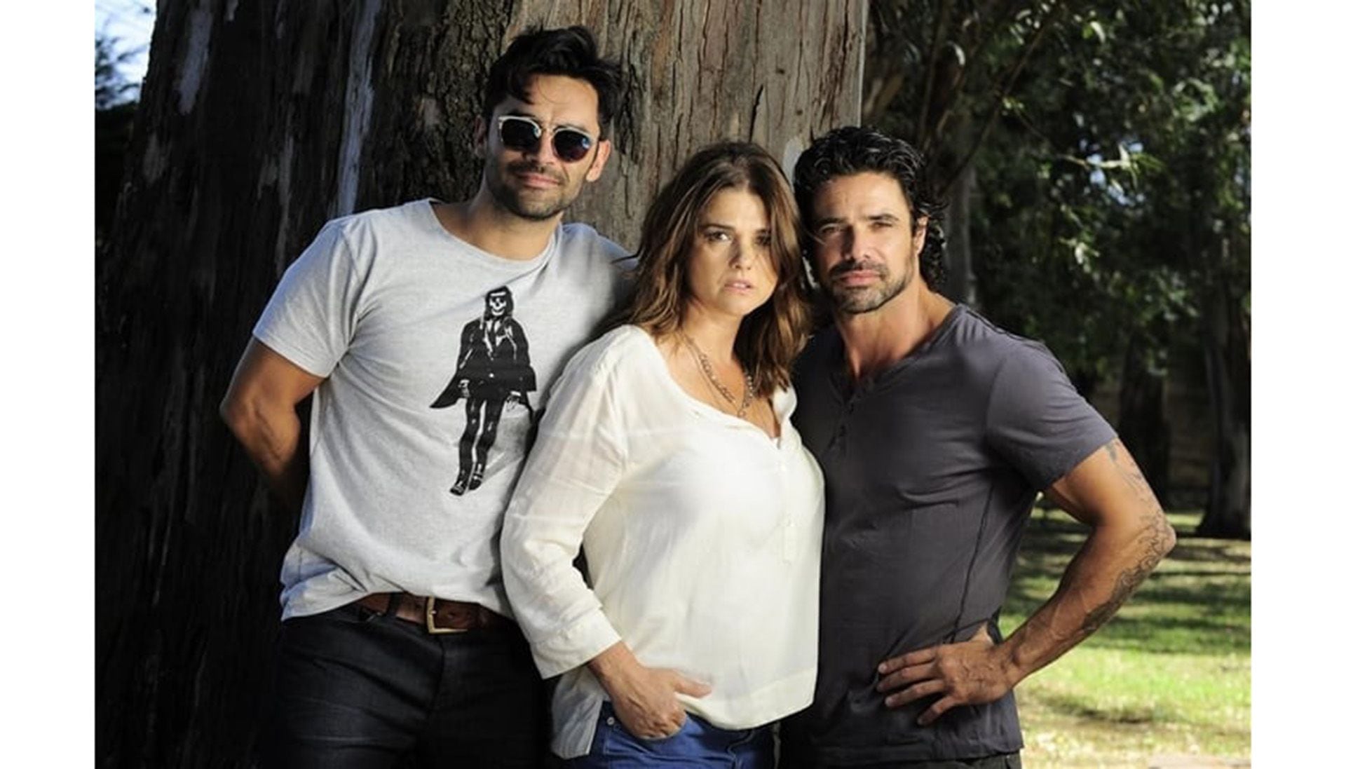 Araceli González en Los ricos no piden permiso (2016), junto a Gonzalo Heredia y Luciano Castro