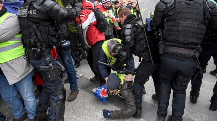 (Photo by CHRISTOPHE ARCHAMBAULT / AFP)