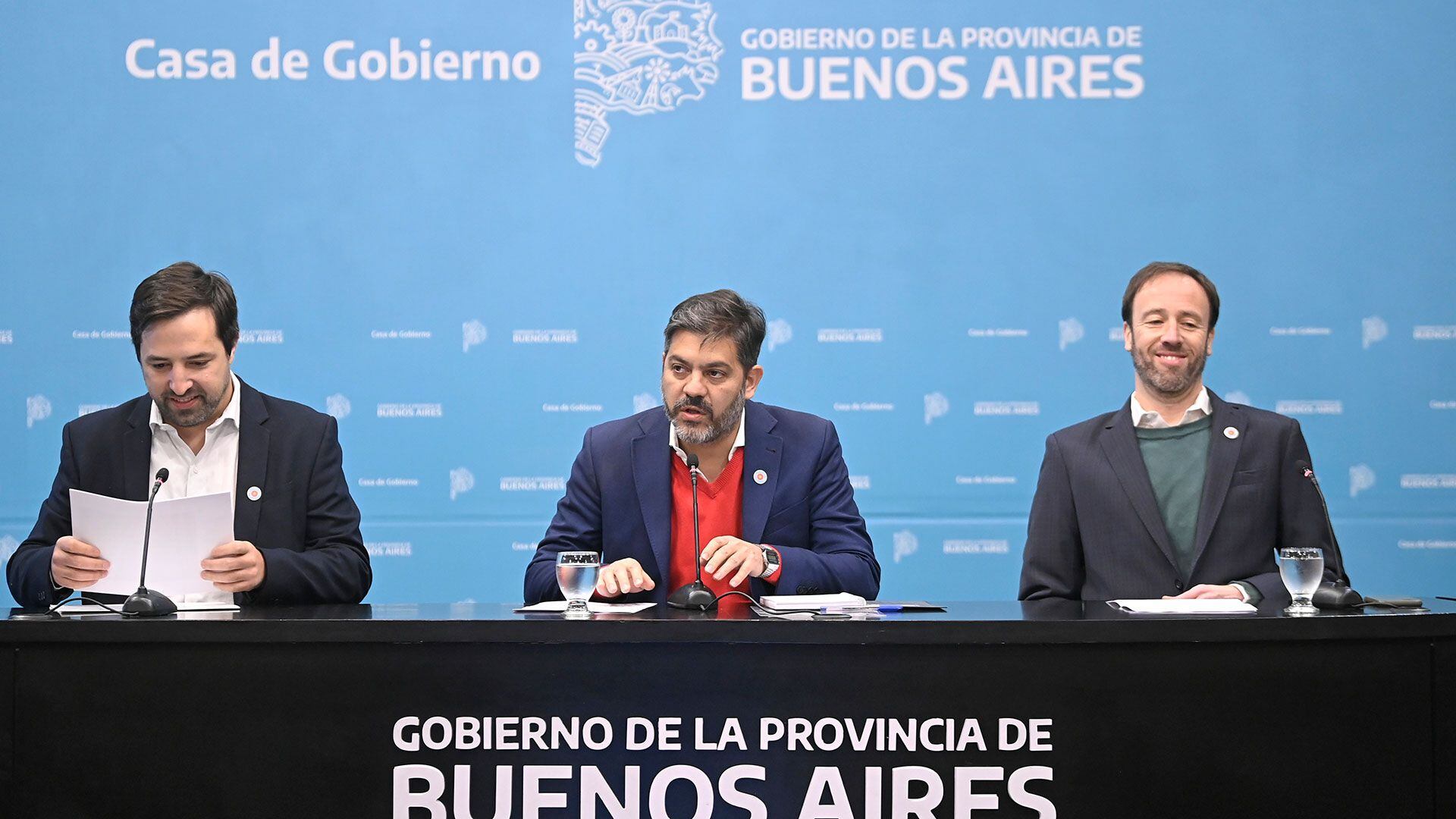 Carlos Bianco, Nicolás Kreplak, Pablo López en conferencia de prensa PBA