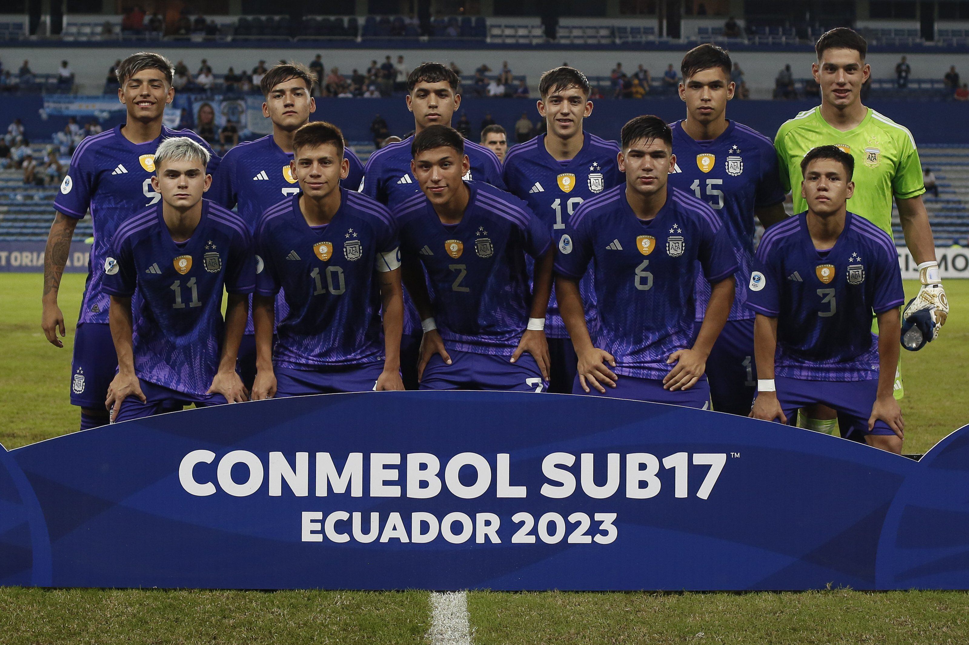 La selección argentina Sub 17 se clasificó primera e invicta de la fase de grupos