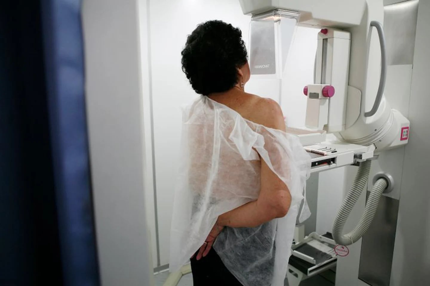 Как делают маммографию маленьких молочных желез фото