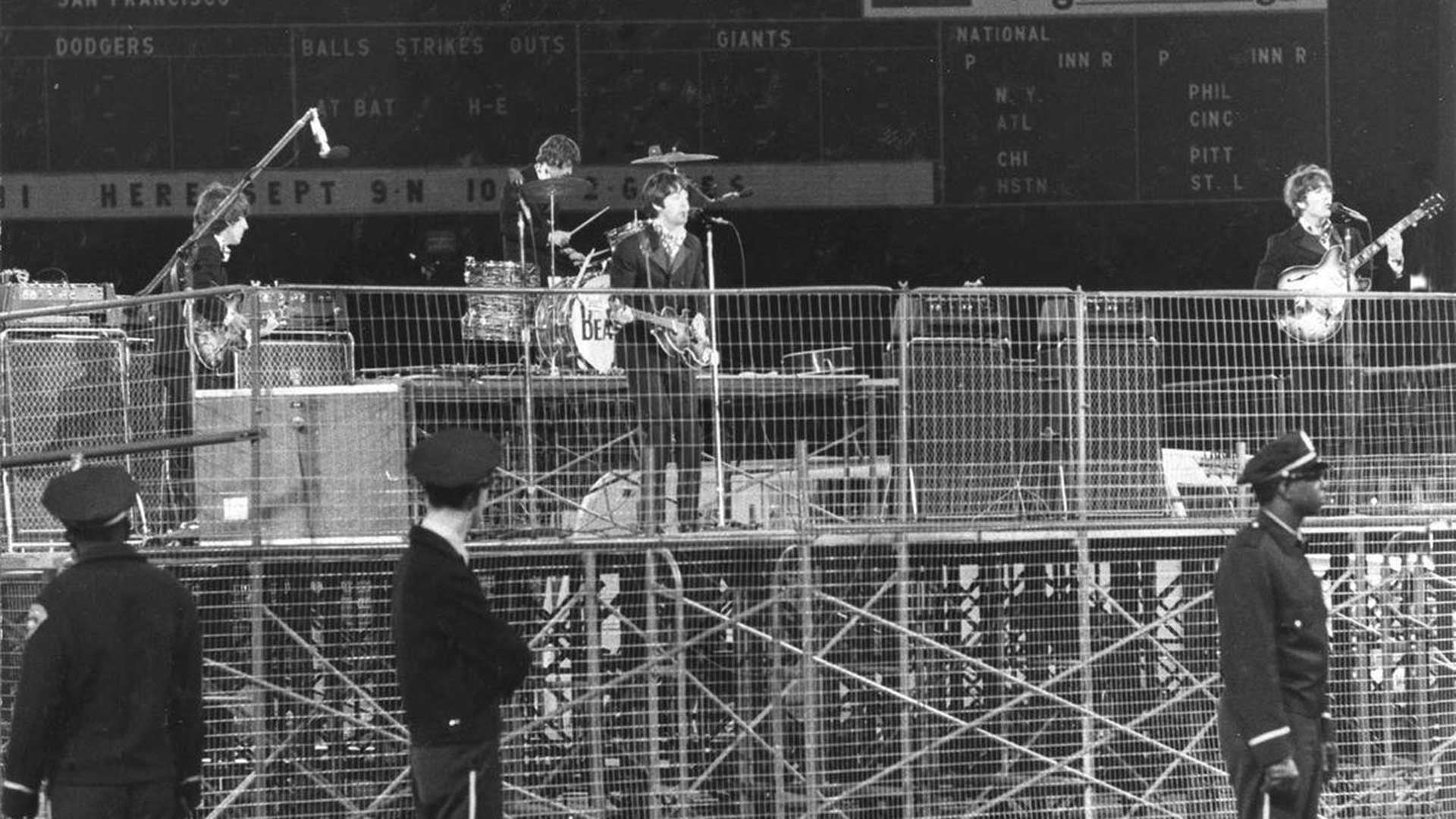 El último concierto de aquella gira, el 29 de agosto en Candlestick Park, San Francisco, terminó siendo el último de la banda (a excepción de la imprevista terraza de Apple Records, el 30 de enero de 1969) (AP)