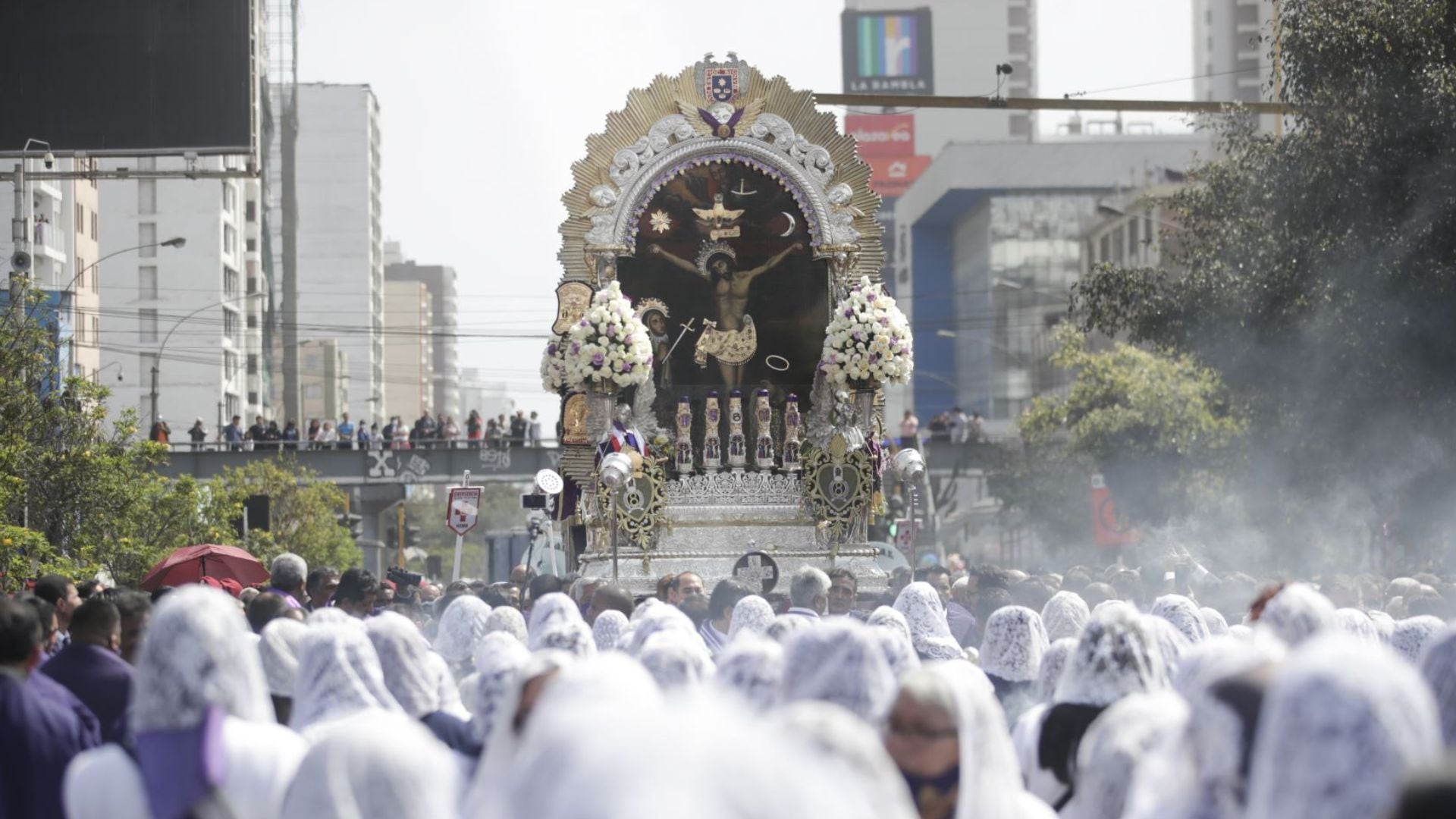 El Señor de los Milagros volverá a salir por las calles de Lima - Créditos: Andina.